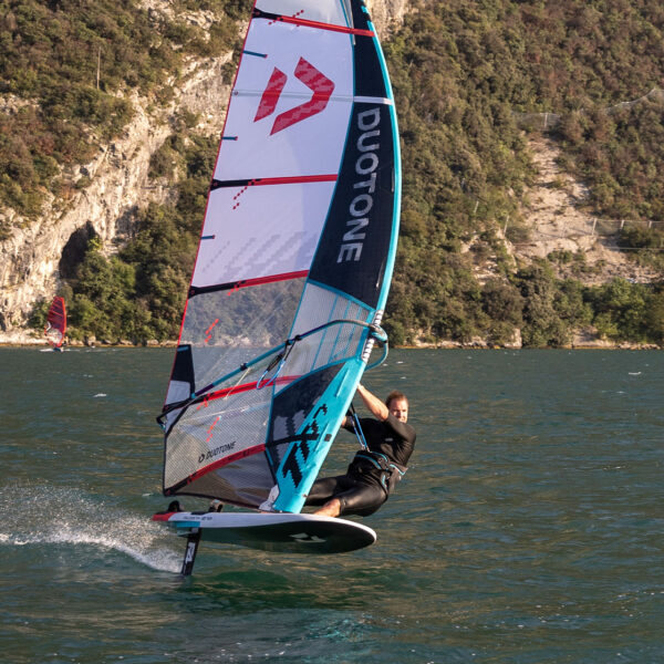 Alquiler de Windsurf Pro Foil por horas