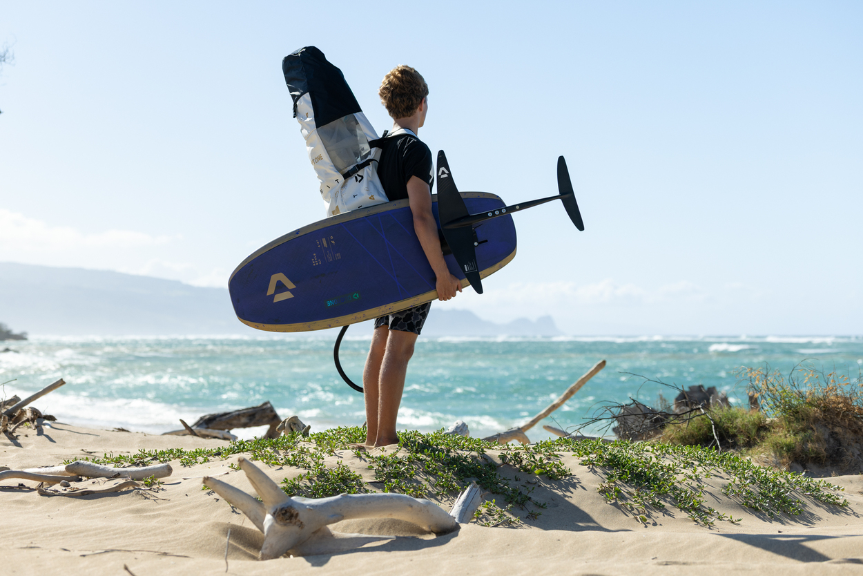 42260-3535_FinnSpencer_SkyStyleSLS26_UnitSLSConceptBlue26_Maui_Duotone_by-TobyBromwich-0693 42260-3535_FinnSpencer_SkyStyleSLS26_UnitSLSConceptBlue26_Maui_Duotone_by-TobyBromwich-0693