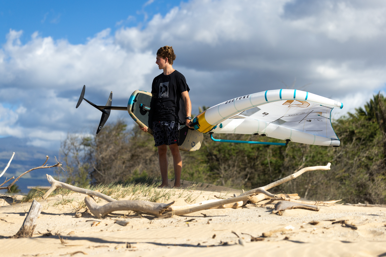 42260-3535_FinnSpencer_SkyStyleSLS26_UnitSLSConceptBlue26_Maui_Duotone_by-TobyBromwich-0816 42260-3535_FinnSpencer_SkyStyleSLS26_UnitSLSConceptBlue26_Maui_Duotone_by-TobyBromwich-0816