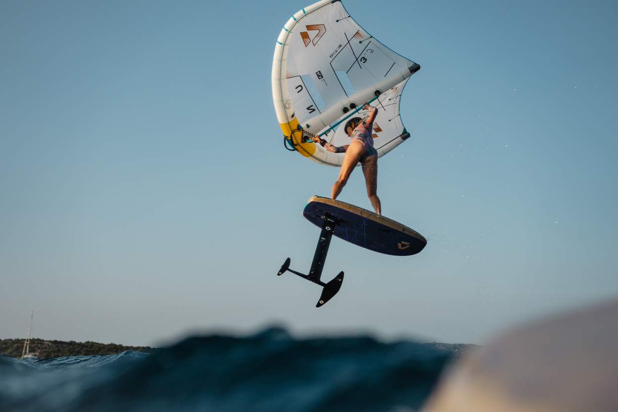 42260-3535_ManuelaJungo_SkyStyleSLS26_UnitSLSConceptBlue26_Sardinia_Duotone_by-ChiaraSoccin_DSC06625 42260-3535_ManuelaJungo_SkyStyleSLS26_UnitSLSConceptBlue26_Sardinia_Duotone_by-ChiaraSoccin_DSC06625